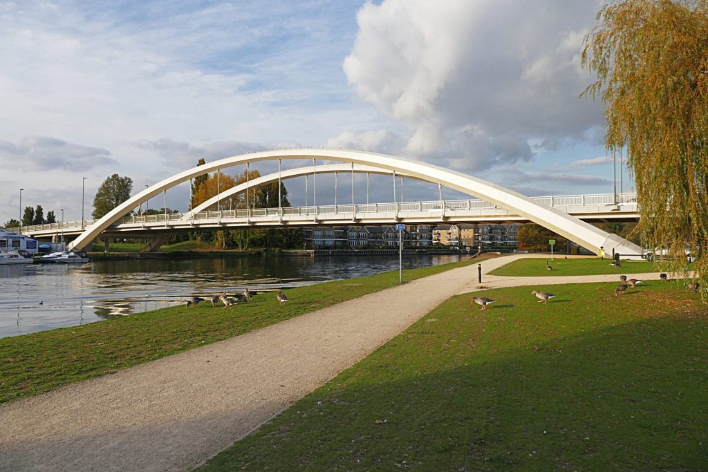 Walton Bridge crossing the River Thames between Walton-on-Thames and Shepperton